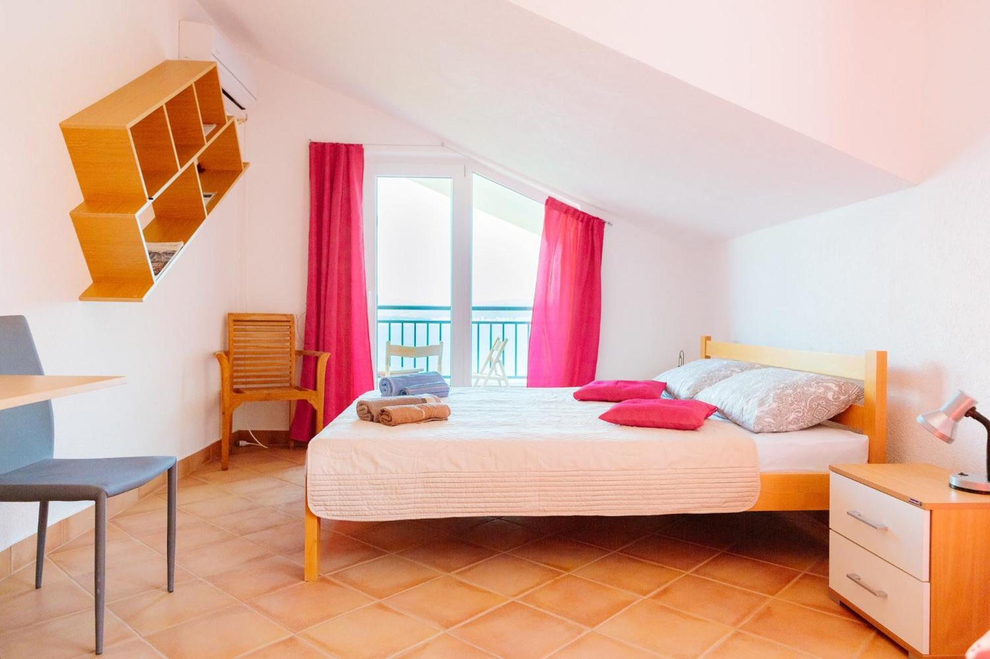 Odessa Mama Apartment Bijela Ruang foto