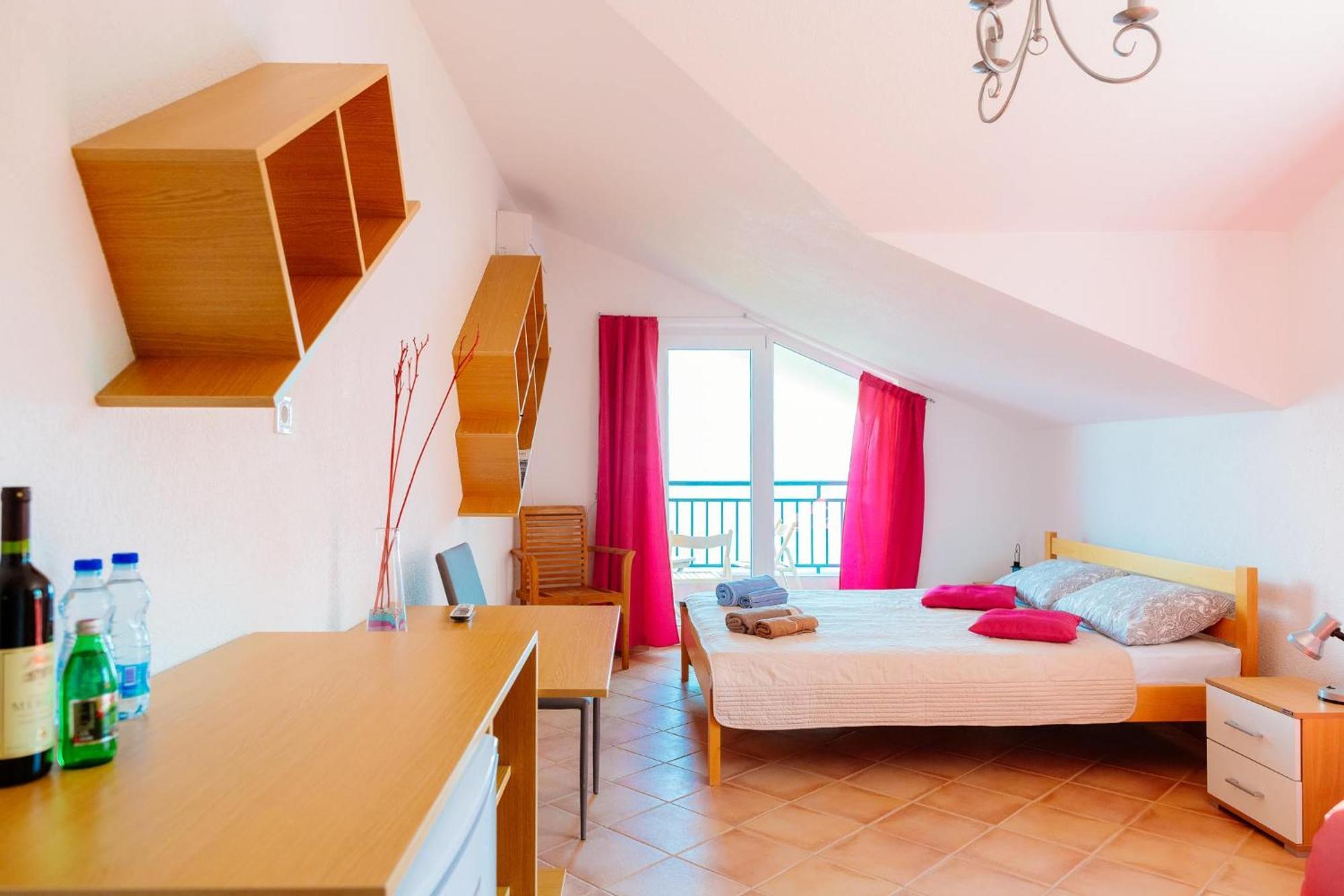 Odessa Mama Apartment Bijela Ruang foto