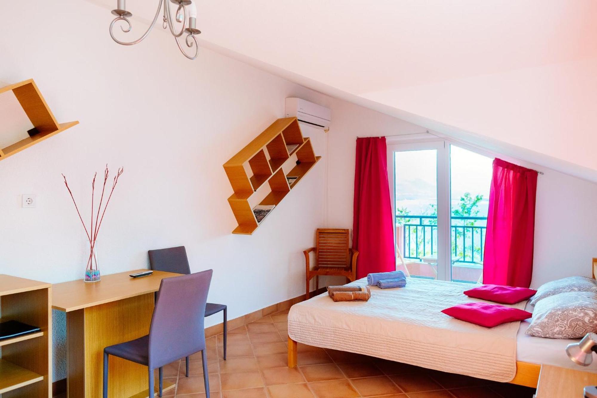 Odessa Mama Apartment Bijela Ruang foto